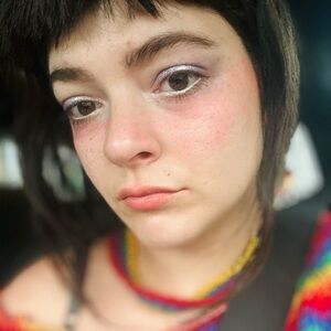 Meet your Posher, Kaitlin